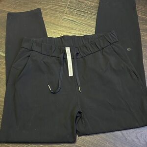 Lululemon Athletica Cropped Black Joggers